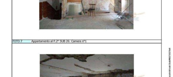 3 rooms Apartment in Naples, Italy No. 10252 4