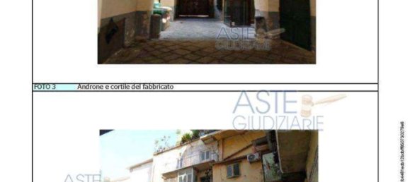 3 rooms Apartment in Naples, Italy No. 10252 3