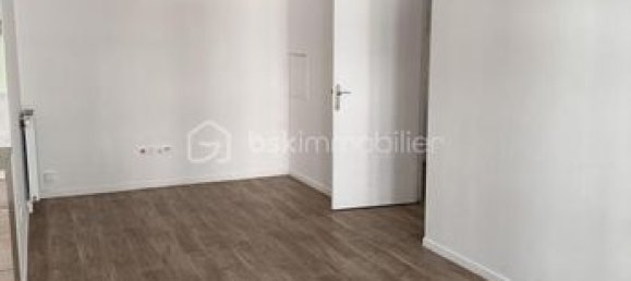 2 bedrooms Apartment in Noisy-le-Sec, France No. 357065 4