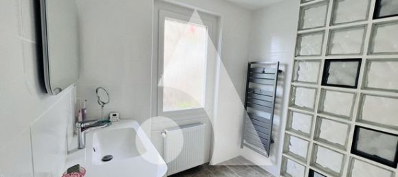 Casa de 3 dormitorios en Neyron, France No. 311562 10