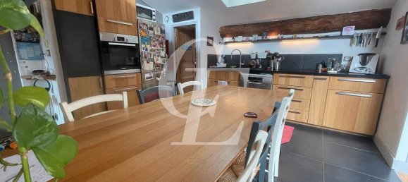 Dúplex de 4 dormitorios en Saint-Etienne, France No. 288595 3