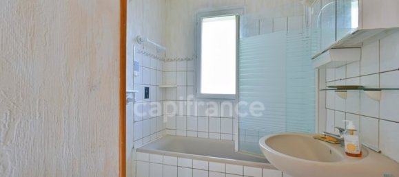 3 Schlafzimmer Haus in Vouziers, France, Nr. 256415 9