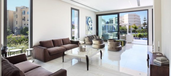 4 غرف نوم فيلا في Limassol, Cyprus رقم 25066 3
