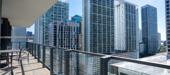 3 bedrooms Commercial property for rent in Miami, Miami-Dade, Florida, USA № 615500 3