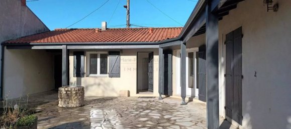 2 bedrooms House in La Rochelle, France No. 101327 9
