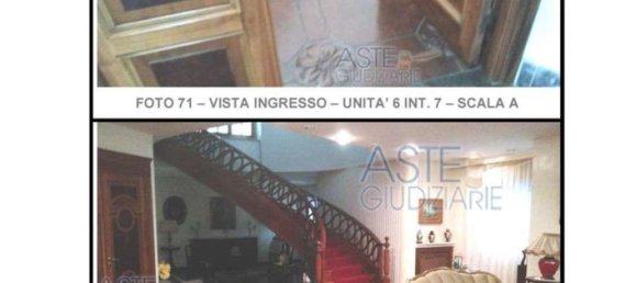 10 rooms Apartment in Naples, Italy No. 10275 4