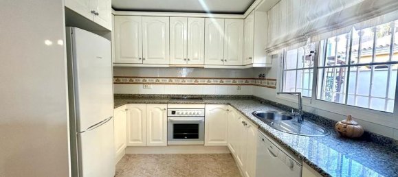 4 bedrooms House in La Zenia, Spain No. 176573 6