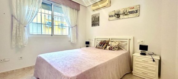 4 bedrooms House in La Zenia, Spain No. 176573 14