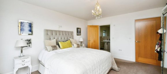 4 bedrooms House in Brighton and Hove, United Kingdom No. 10384 19