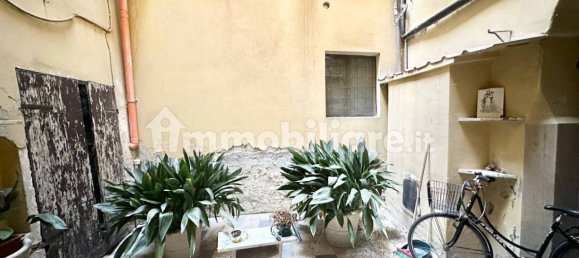 2 rooms Commercial property in Reggio Emilia, Italy No. 71656 9