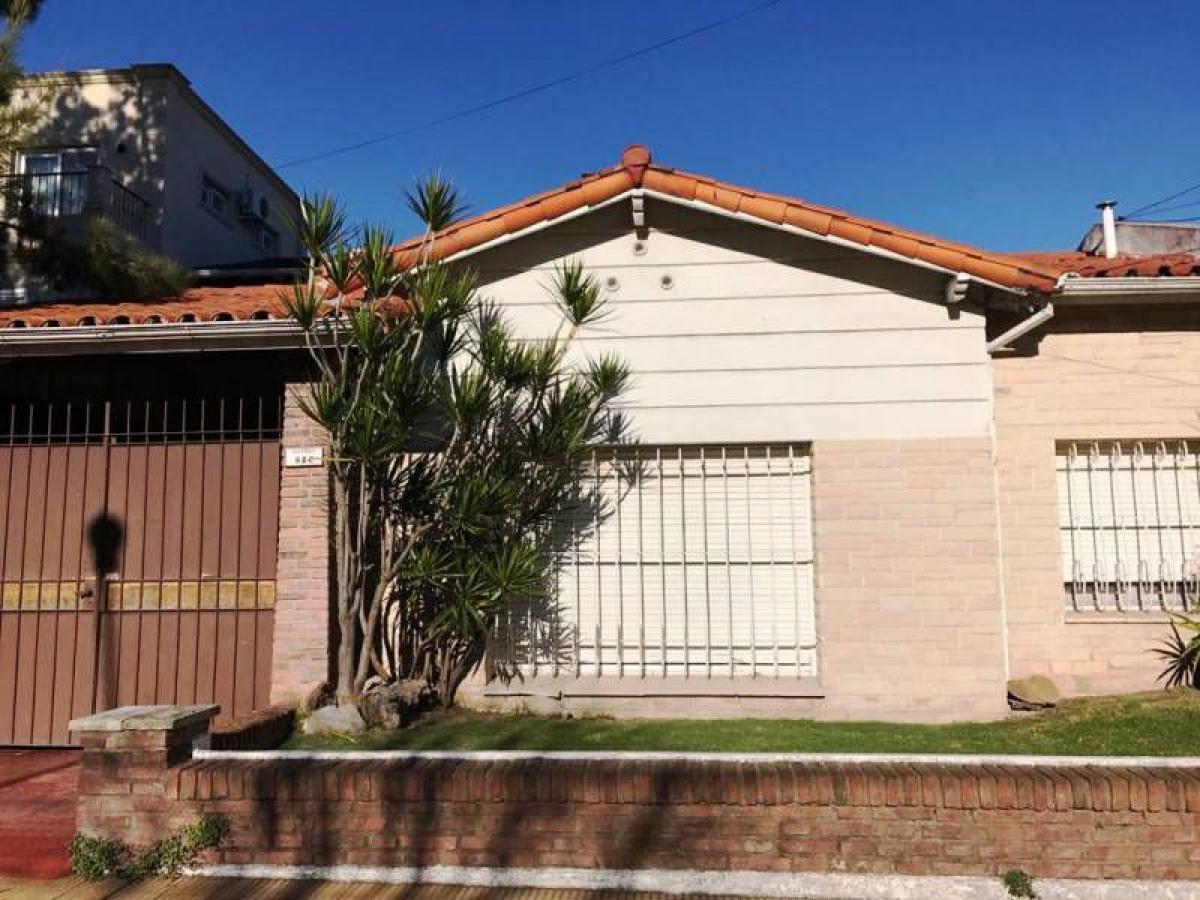 4 bedrooms House in San Isidro, Argentina No. 4703