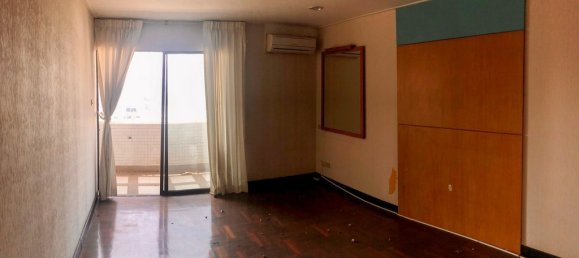 4 bedrooms Condo in Bangkok, Thailand No. 6829 13