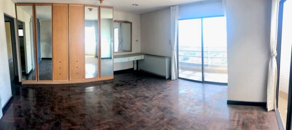 4 bedrooms Condo in Bangkok, Thailand No. 6829 11