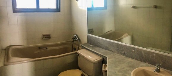 4 bedrooms Condo in Bangkok, Thailand No. 6829 16