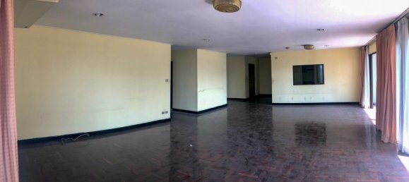 4 bedrooms Condo in Bangkok, Thailand No. 6829 4