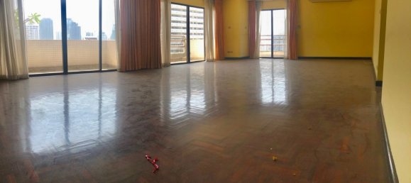 4 bedrooms Condo in Bangkok, Thailand No. 6829 3