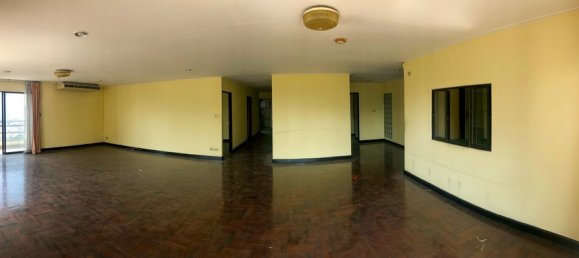 4 bedrooms Condo in Bangkok, Thailand No. 6829 5