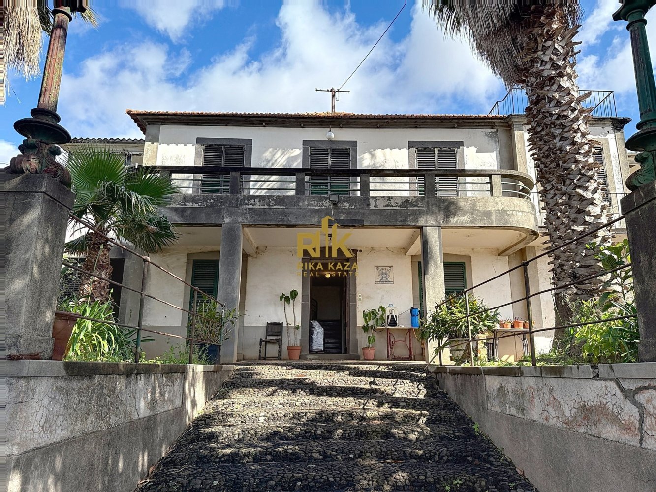 8 bedrooms Land in Funchal, Portugal No. 140280