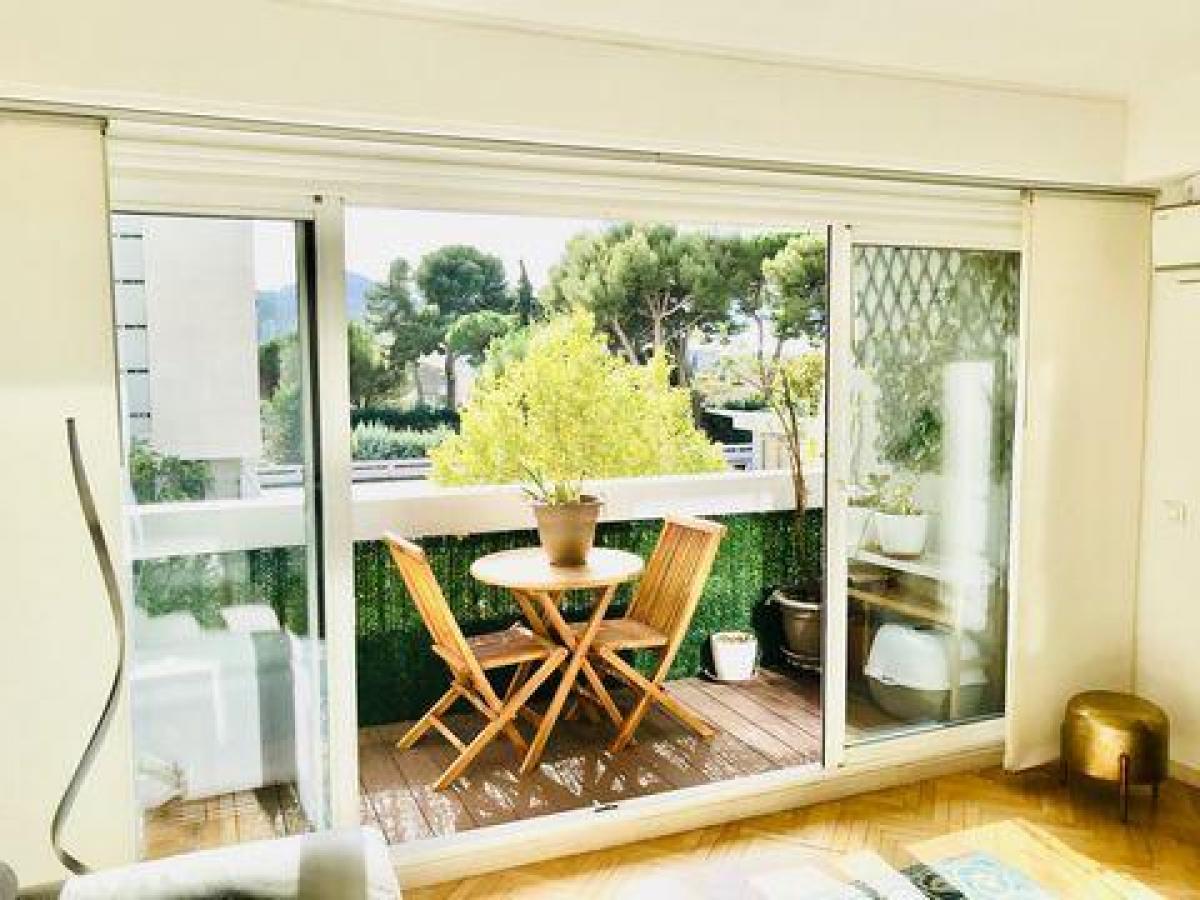 2 bedrooms Condo in Marseille, France No. 14365