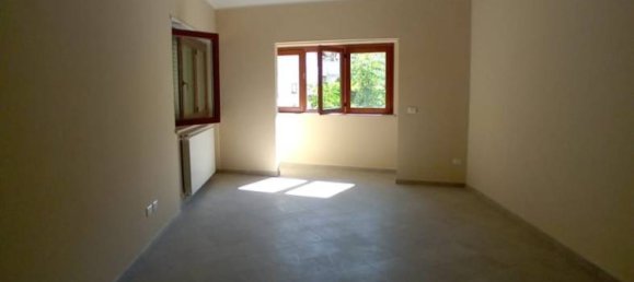 2 bedrooms Apartment in L'Aquila, Italy No. 263803 14