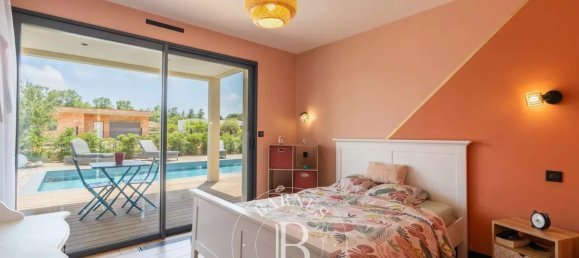 4 bedrooms Villa in Lecci, France No. 265723 12