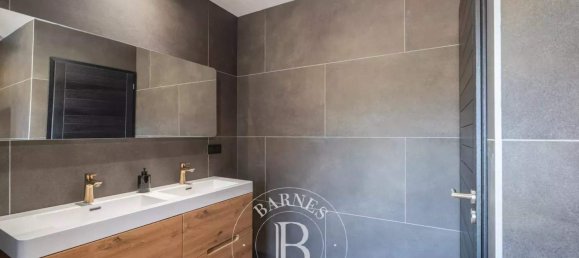 4 bedrooms Villa in Lecci, France No. 265723 11