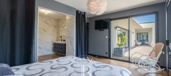 4 bedrooms Villa in Lecci, France No. 265723 20