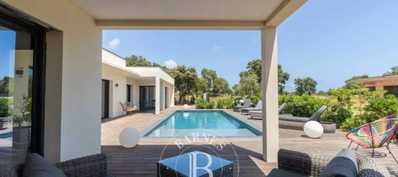 4 bedrooms Villa in Lecci, France No. 265723 13