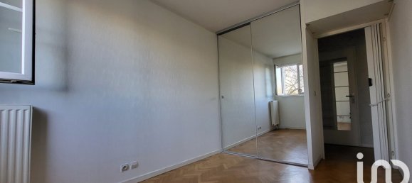3 Schlafzimmer Wohnung in Villeneuve-la-Garenne, France, Nr. 162318 11