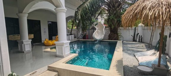 Villa de 3 dormitorios en Pattaya, Thailand No. 67921 8