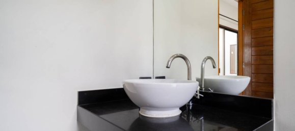 Вилла с 3 спальнями в Раваи, Таиланд № 26542 3