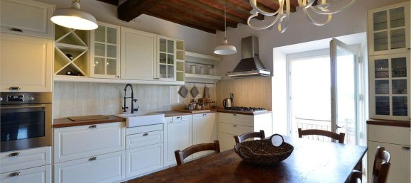 5 bedrooms Apartment in Scarlino, Italy No. 379408 4