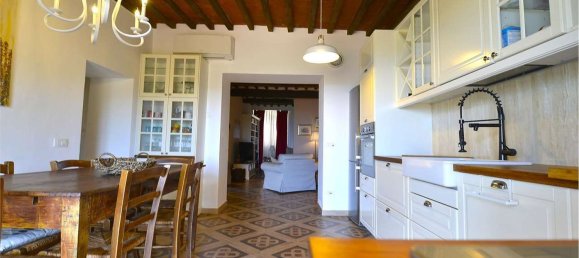5 bedrooms Apartment in Scarlino, Italy No. 379408 3