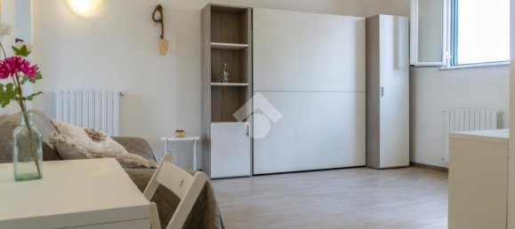 Estudio en Grottaferrata, Italy No. 380997 4