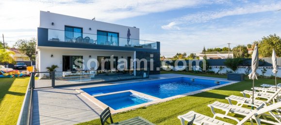 5 bedrooms Villa in Almancil, Portugal No. 31803 6