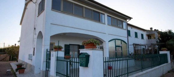 2 bedrooms Apartment in Capalbio, Italy No. 157156 2