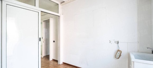 Дом с 4 спальнями в Мольтено, Италия № 75218 15