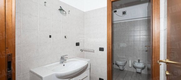 Дом с 4 спальнями в Мольтено, Италия № 75218 5