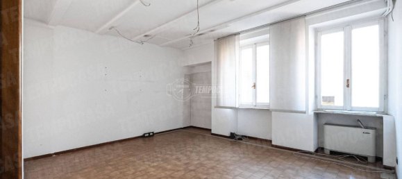 Дом с 4 спальнями в Мольтено, Италия № 75218 11