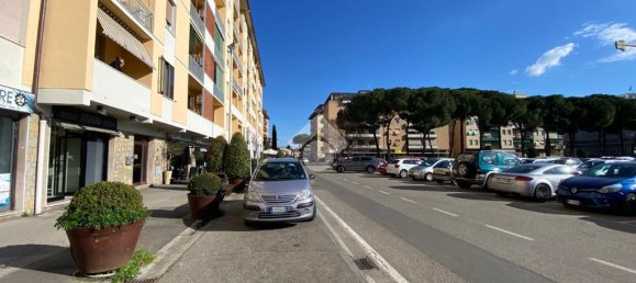 1 room Commercial property in Scandicci, Italy No. 49555 3