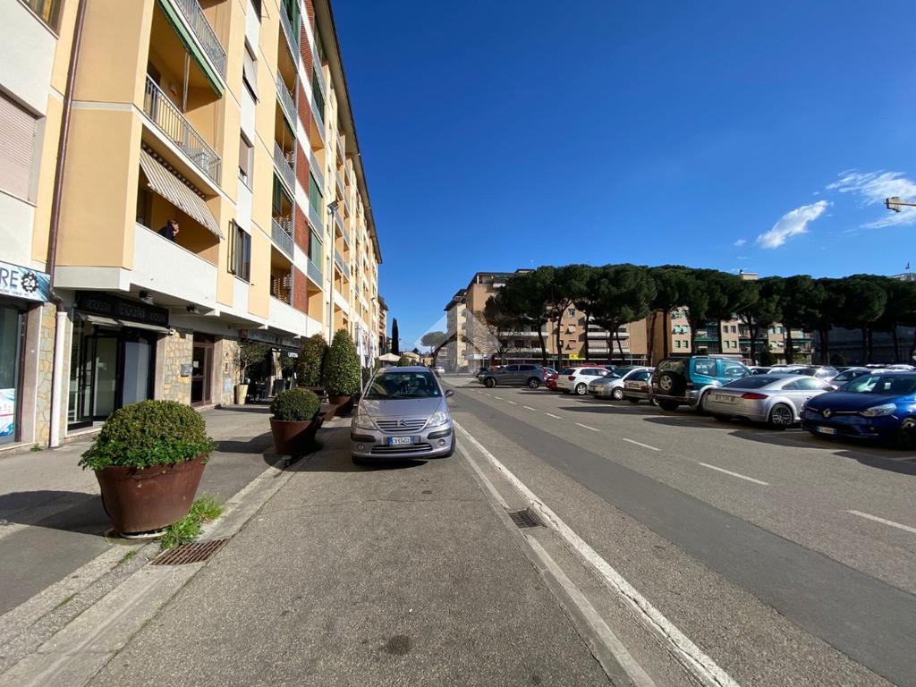 1 room Commercial property in Scandicci, Italy No. 49555