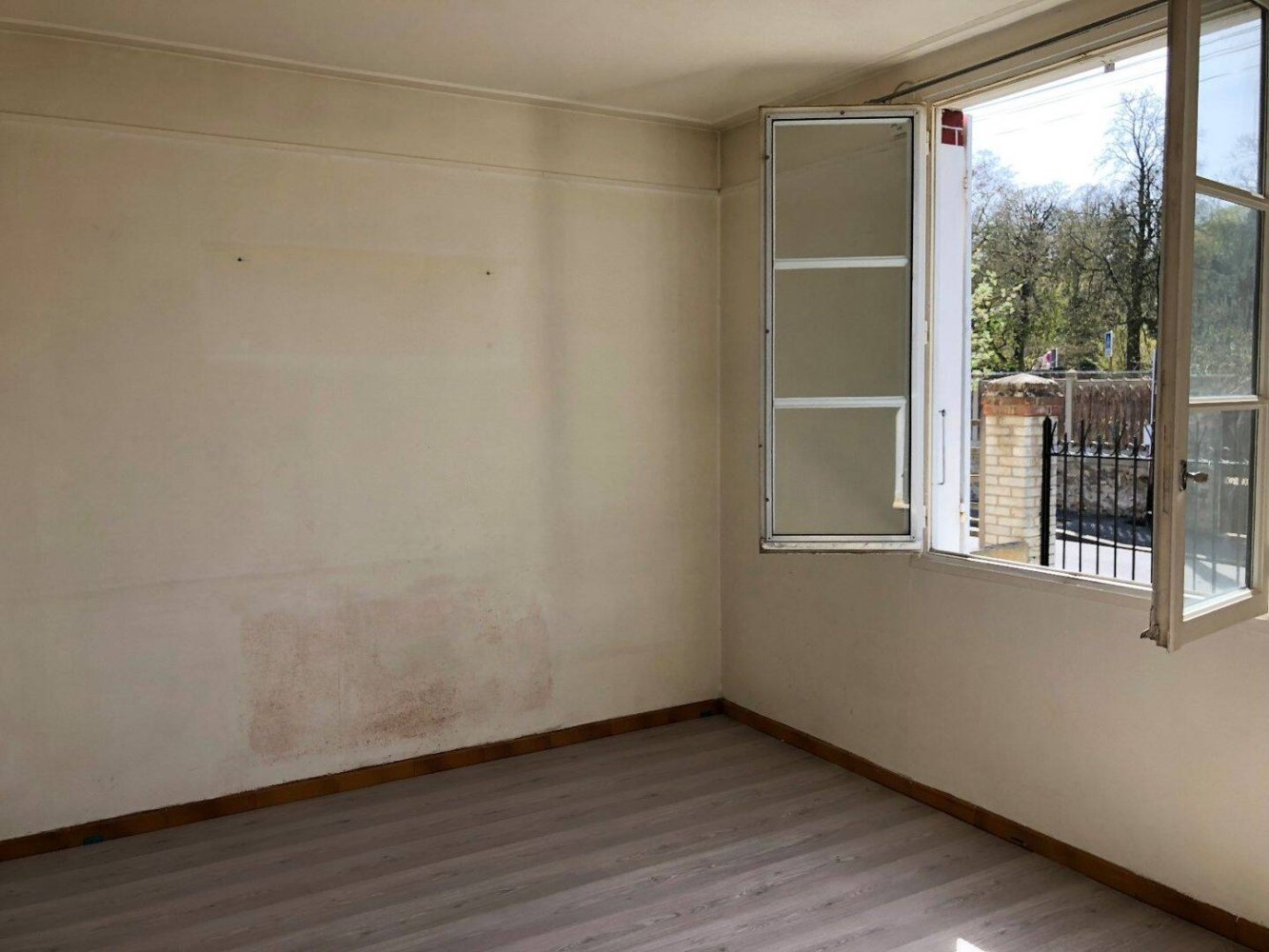 3 Schlafzimmer Haus in Viry-Chatillon, France, Nr. 124328