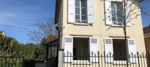 3 Schlafzimmer Haus in Viry-Chatillon, France, Nr. 124328 3