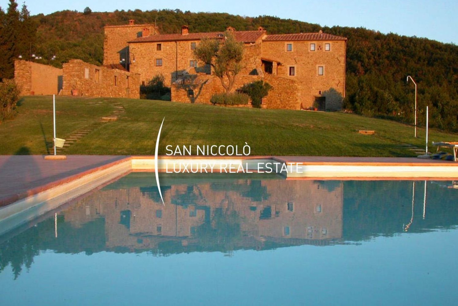 19-Zimmer Haus in Arezzo, Italy, Nr. 211000