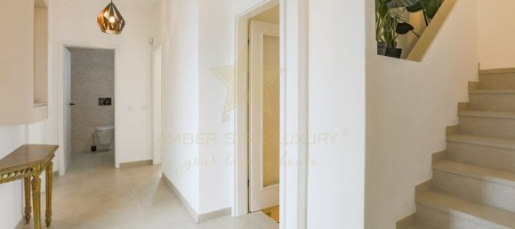 4 bedrooms Villa in Faro, Portugal No. 111680 10