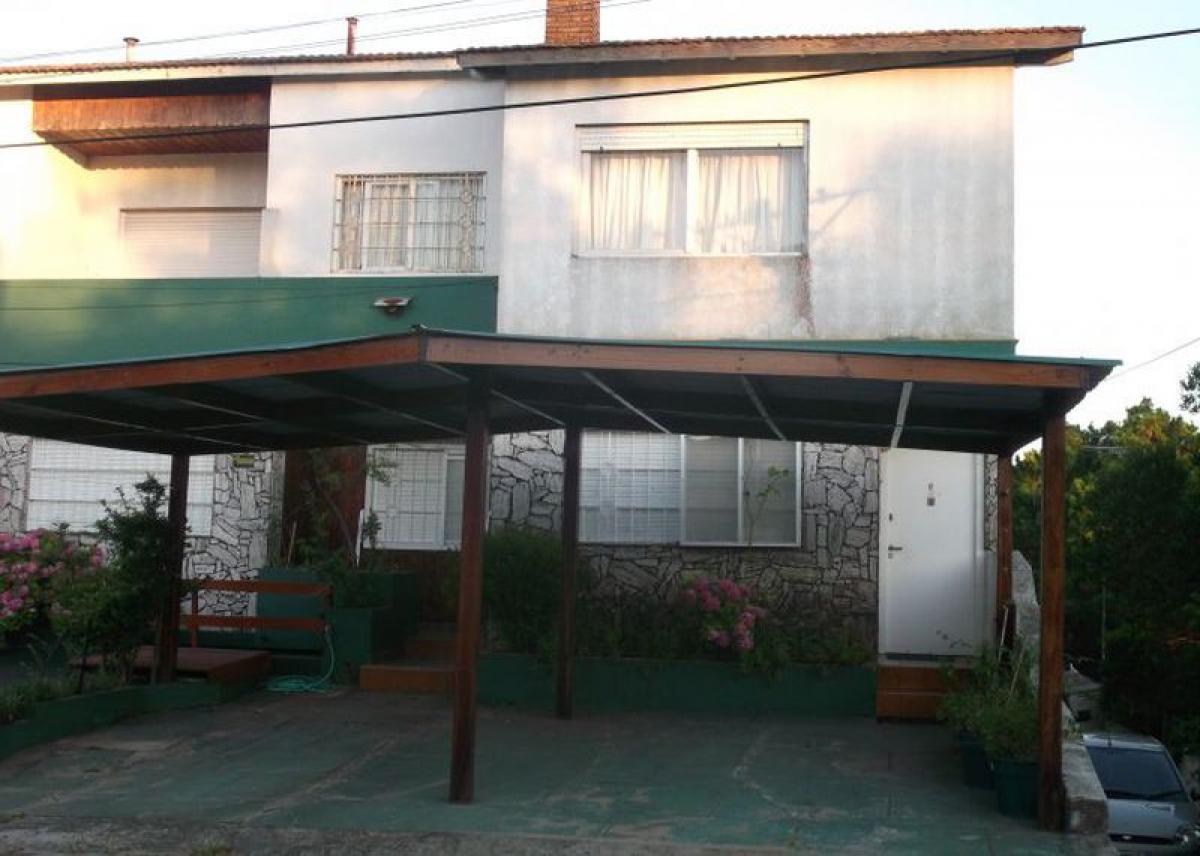 Apartamento de 2 dormitorios en Mar del Plata, Argentina No. 92036