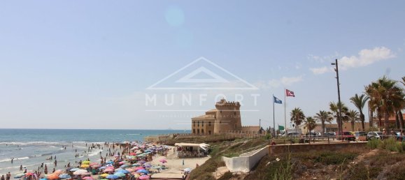 3 Schlafzimmer Haus in Alicante, Spain, Nr. 96042 17