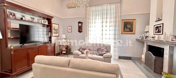 3 bedrooms Penthouse in Naples, Italy No. 268480 22