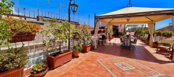 3 bedrooms Penthouse in Naples, Italy No. 268480 45