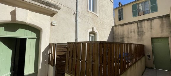 1 bedroom Apartment in Nimes, France No. 336704 8